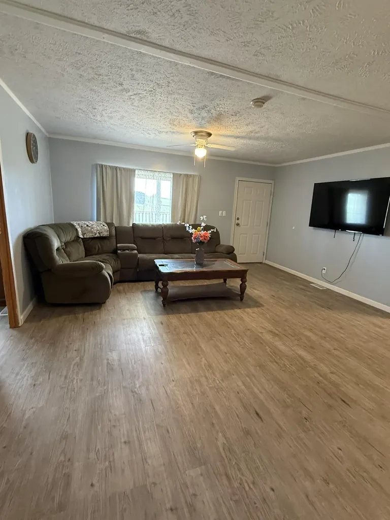 7299 Ida Road Albany KY 42602