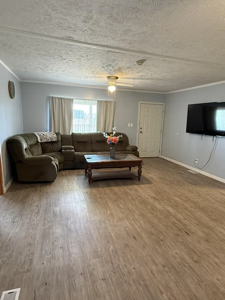 7299 Ida Road Albany KY 42602