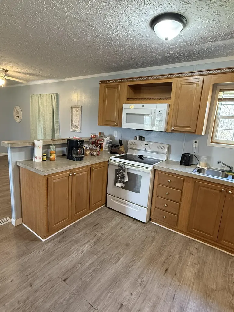 7299 Ida Road Albany KY 42602