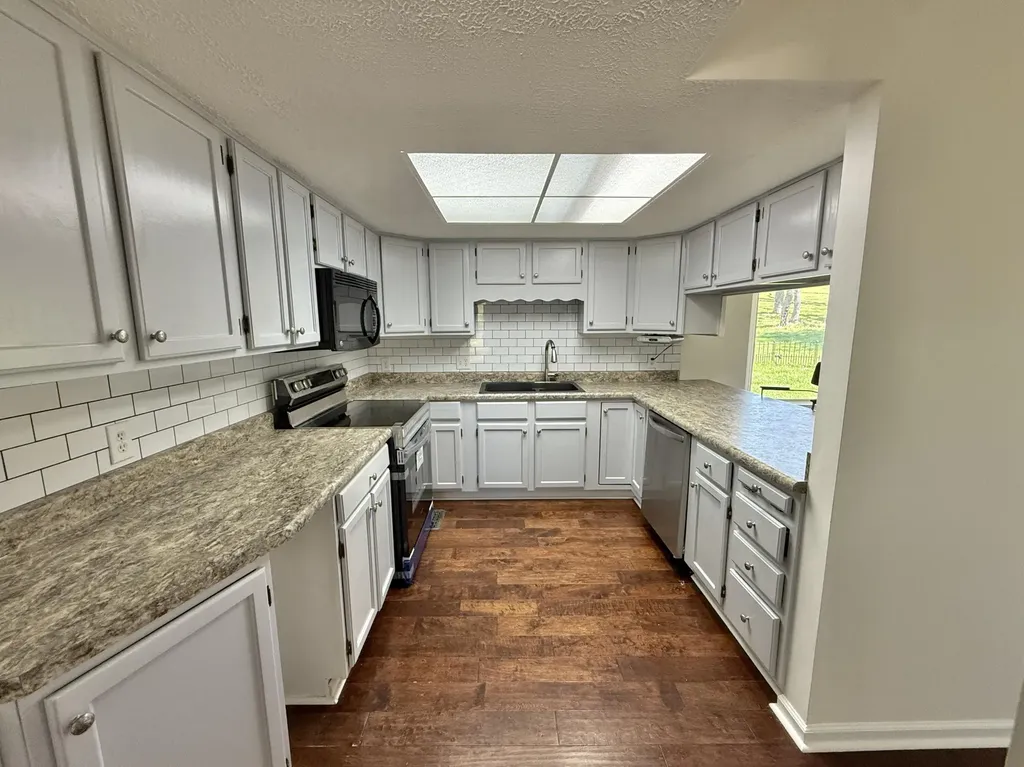 2020 Longview Drive Georgetown KY 40324
