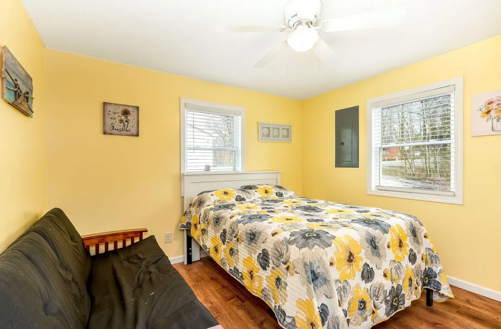 81 White Oak Lane Monticello KY 42633