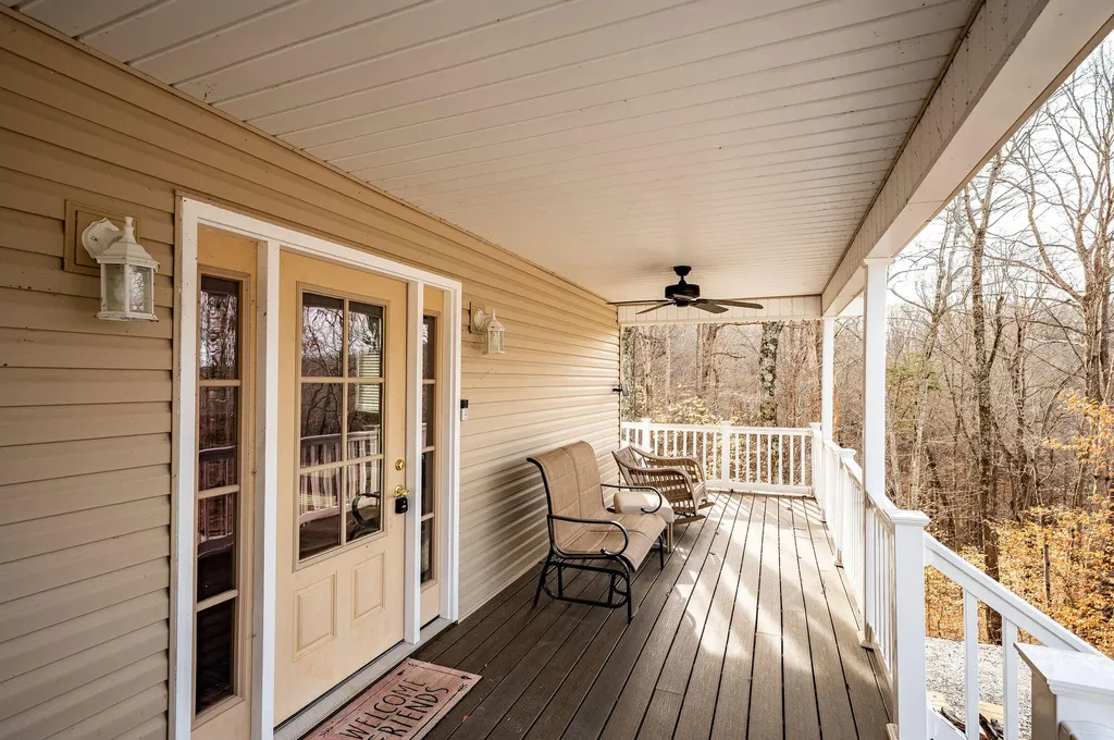 81 White Oak Lane Monticello KY 42633