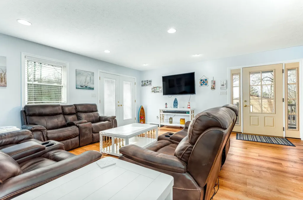 81 White Oak Lane Monticello KY 42633