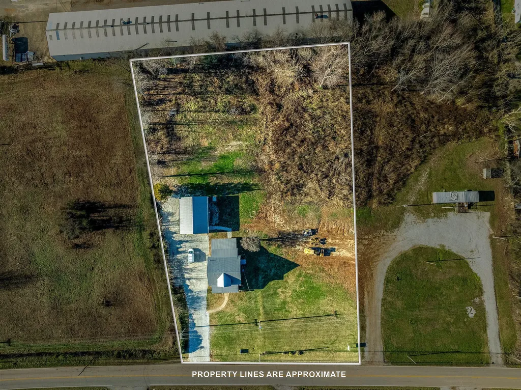 875 State Highway 3106 Monticello KY 42633