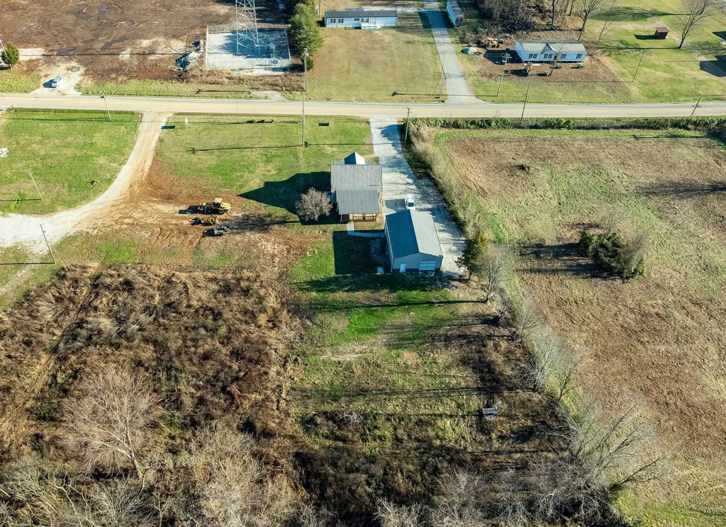 875 State Highway 3106 Monticello KY 42633