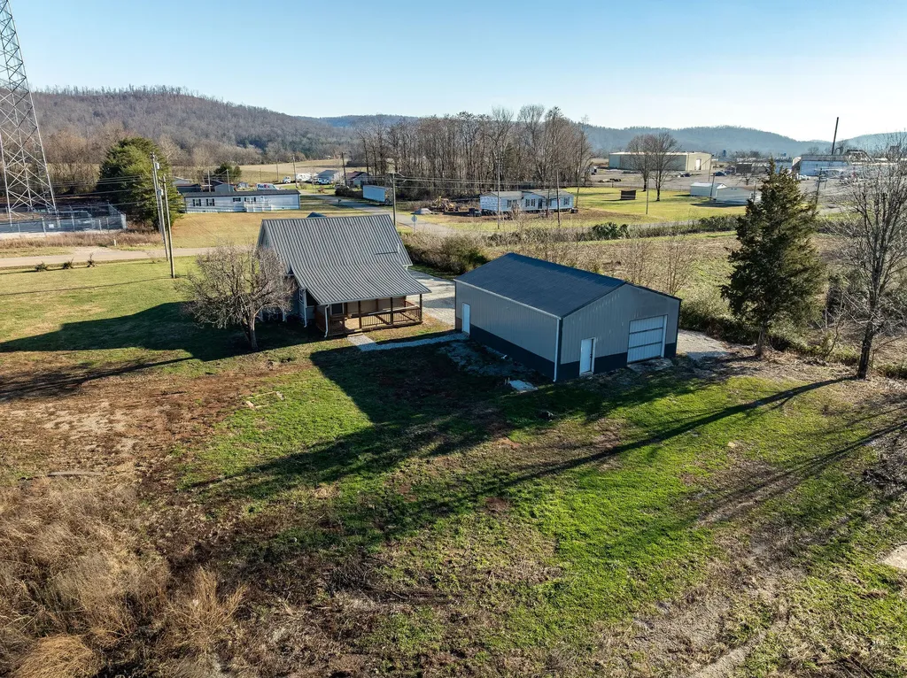 875 State Highway 3106 Monticello KY 42633
