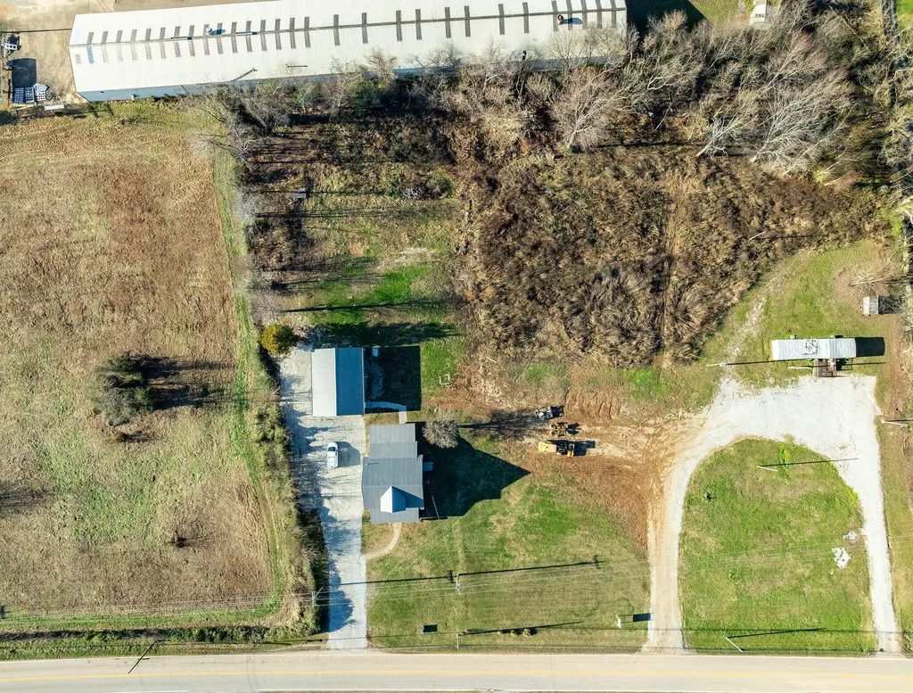 875 State Highway 3106 Monticello KY 42633