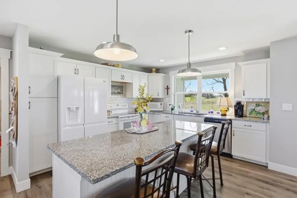 566 Harvest Lane Harrodsburg KY 40330
