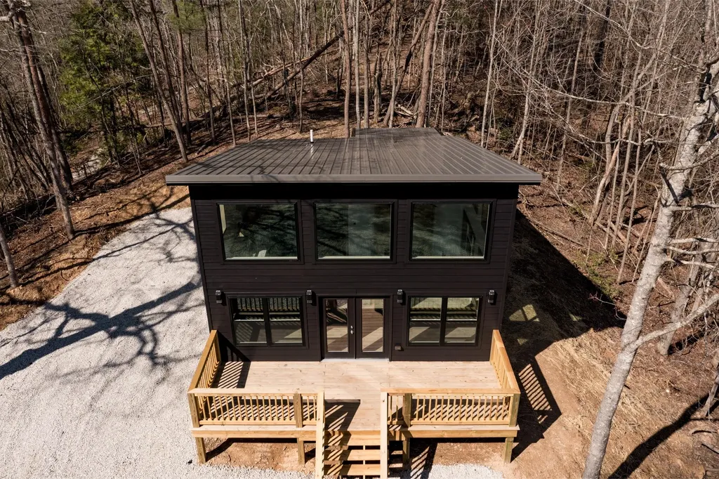 134 Holler Top Road Campton KY 41301