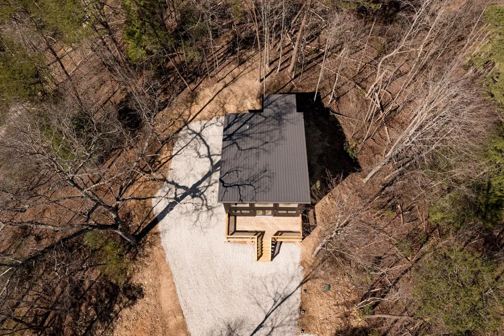 134 Holler Top Road Campton KY 41301