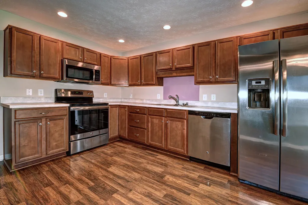 832 Garden Pointe Drive Simpsonville KY 40067