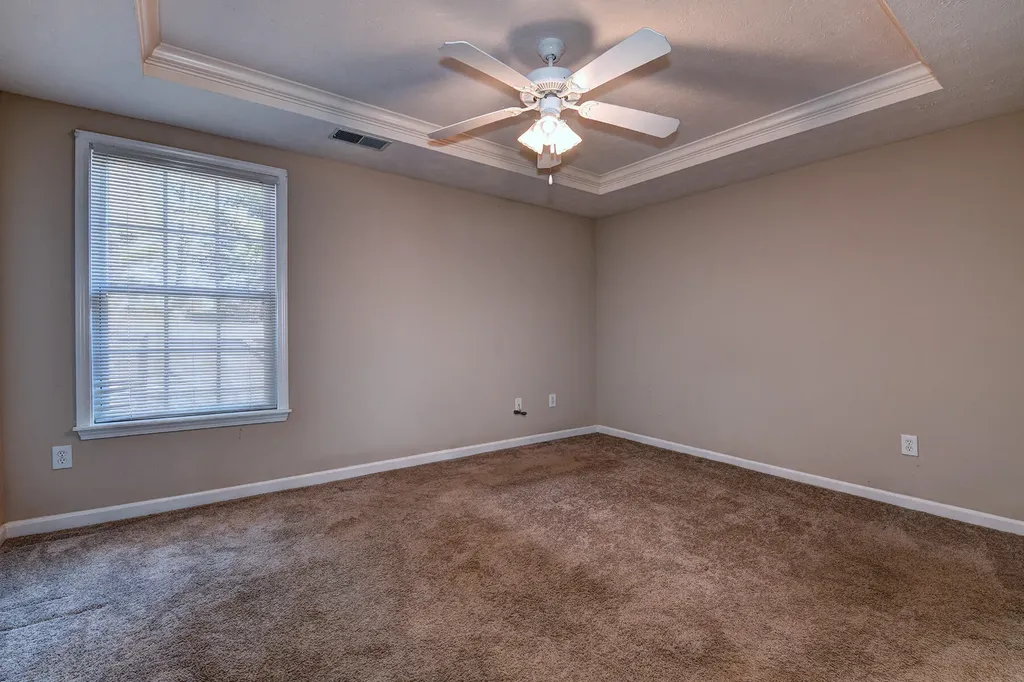 832 Garden Pointe Drive Simpsonville KY 40067