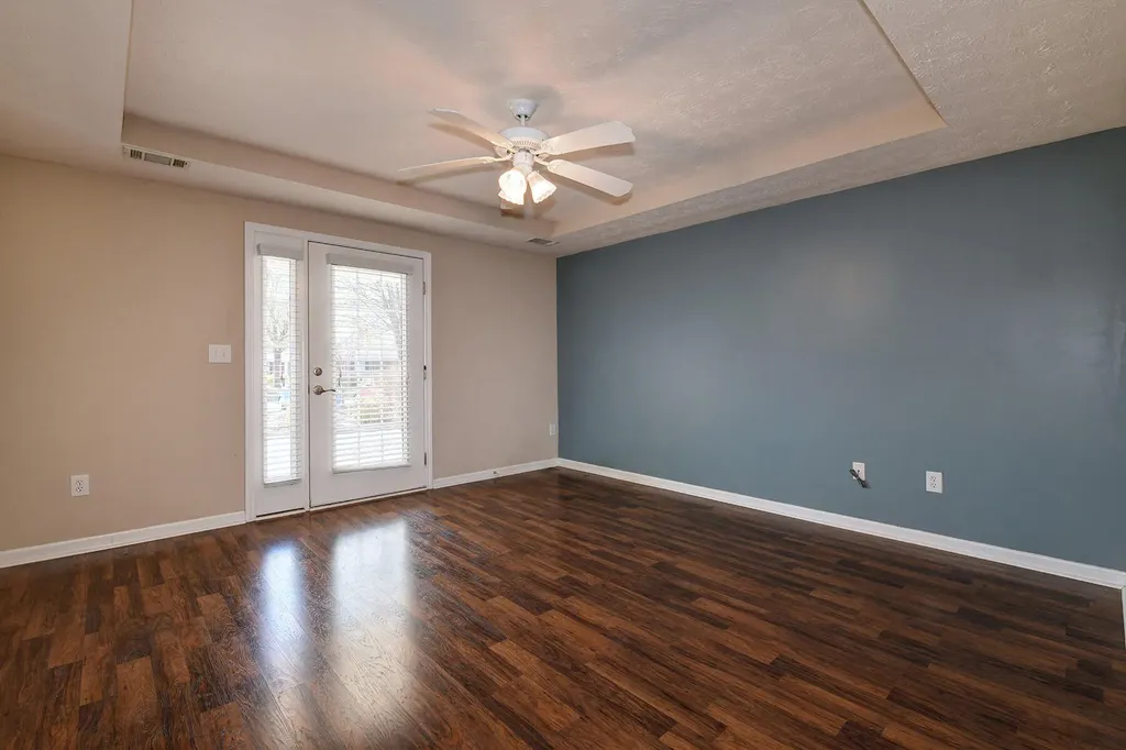 832 Garden Pointe Drive Simpsonville KY 40067