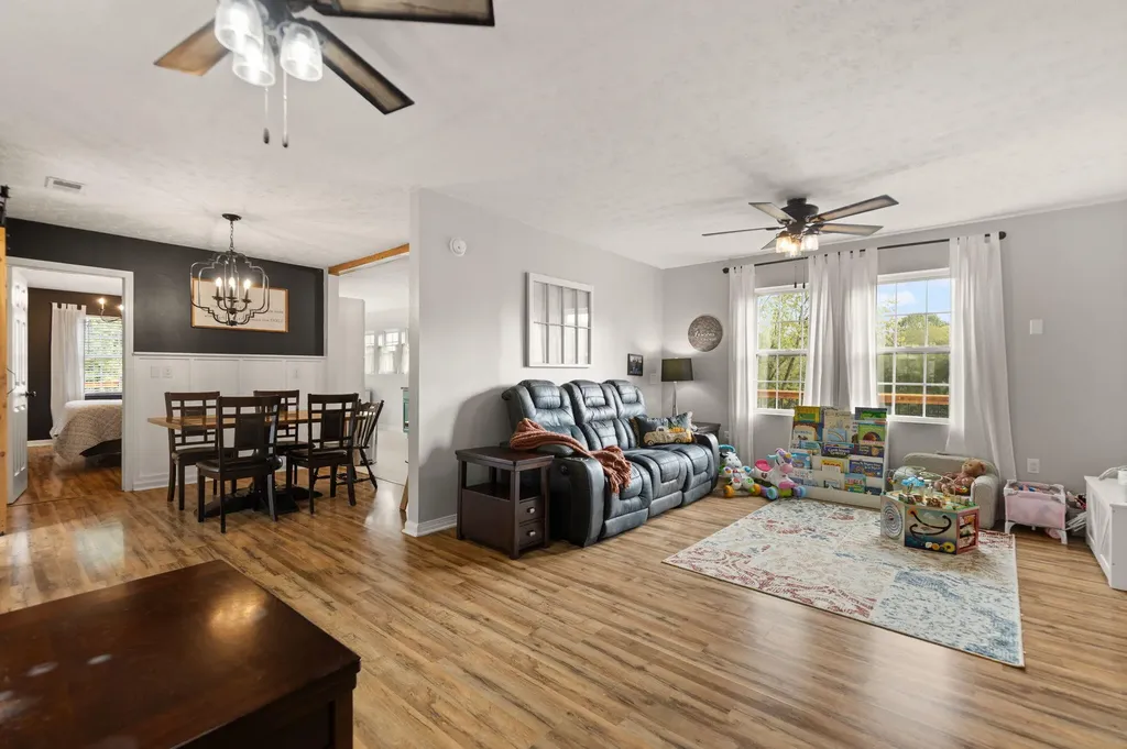 198 Doolin Way Lancaster KY 40444