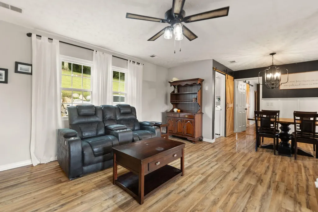 198 Doolin Way Lancaster KY 40444