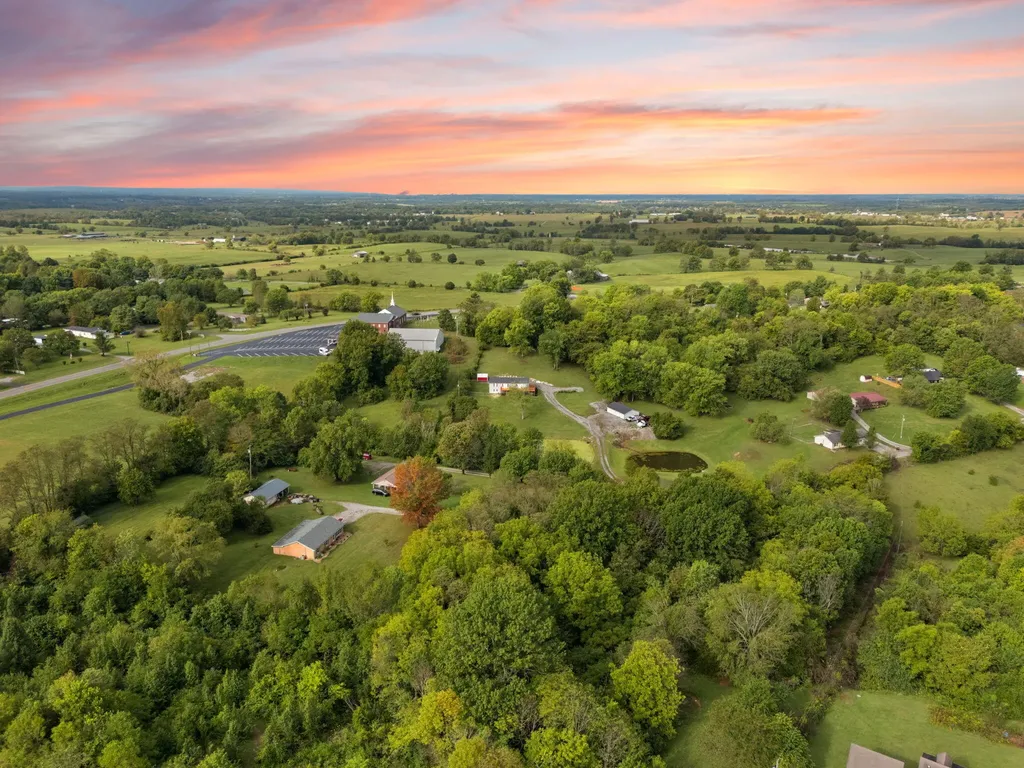 198 Doolin Way Lancaster KY 40444