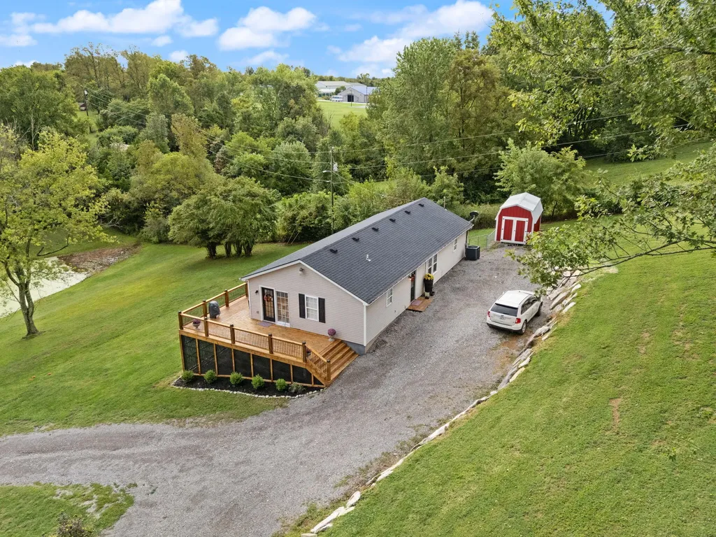 198 Doolin Way Lancaster KY 40444