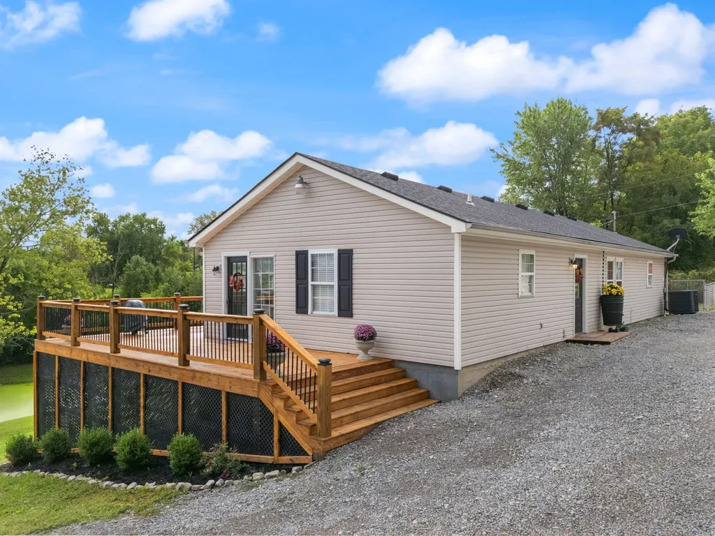 198 Doolin Way Lancaster KY 40444