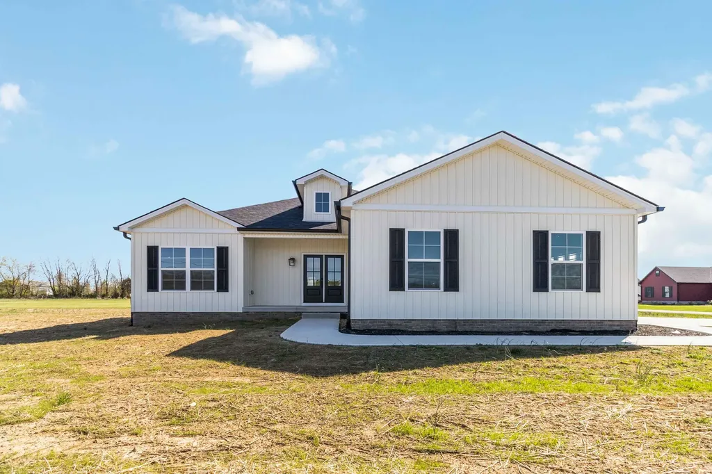 20 Beth Lane Hustonville KY 40437