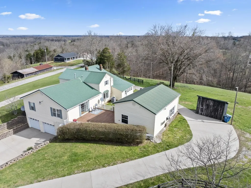 1600 Hickory Grove Road Lawrenceburg KY 40342
