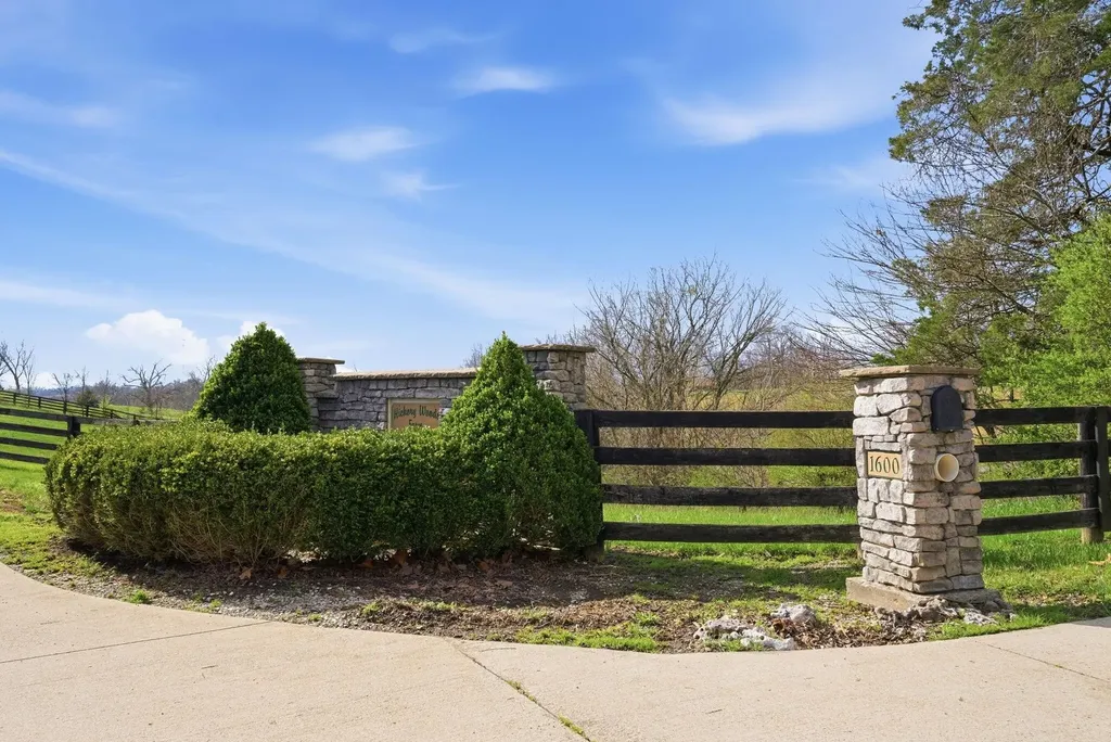 1600 Hickory Grove Road Lawrenceburg KY 40342