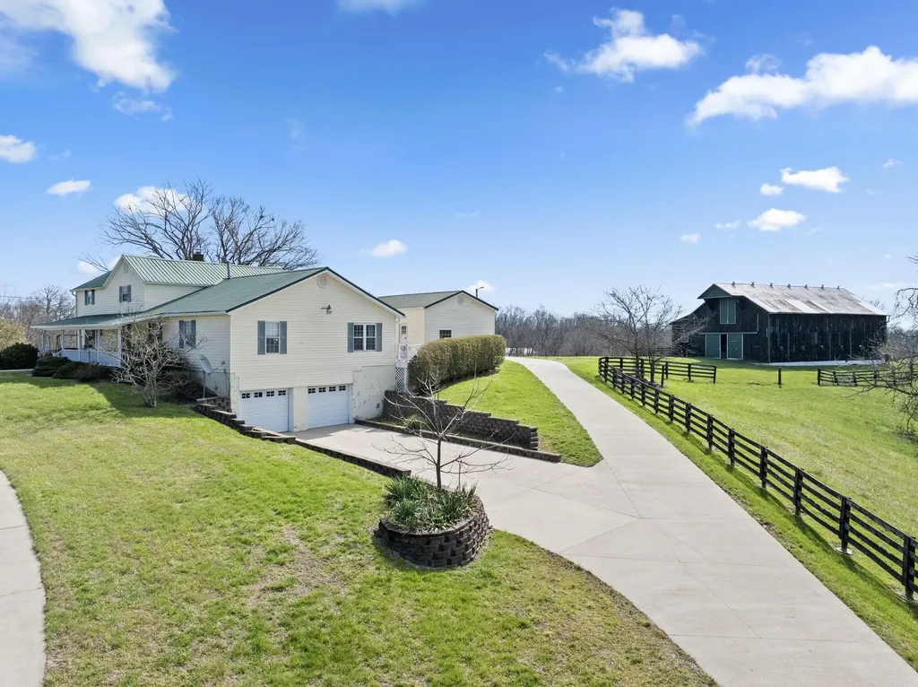 1600 Hickory Grove Road Lawrenceburg KY 40342