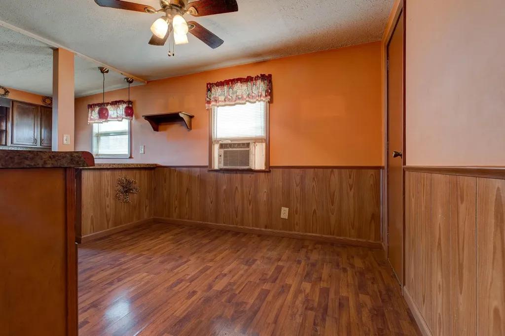 1000 New Cut Road Jeffersonville KY 40337
