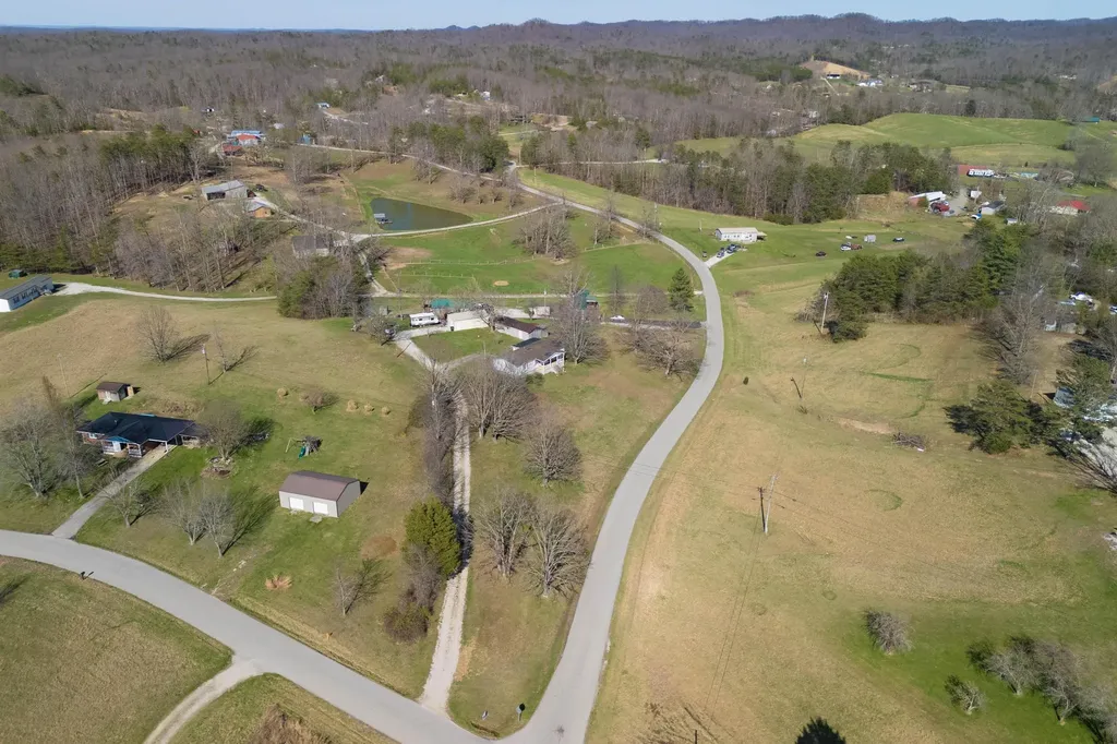 1000 New Cut Road Jeffersonville KY 40337