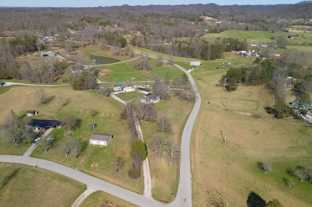 1000 New Cut Road Jeffersonville KY 40337