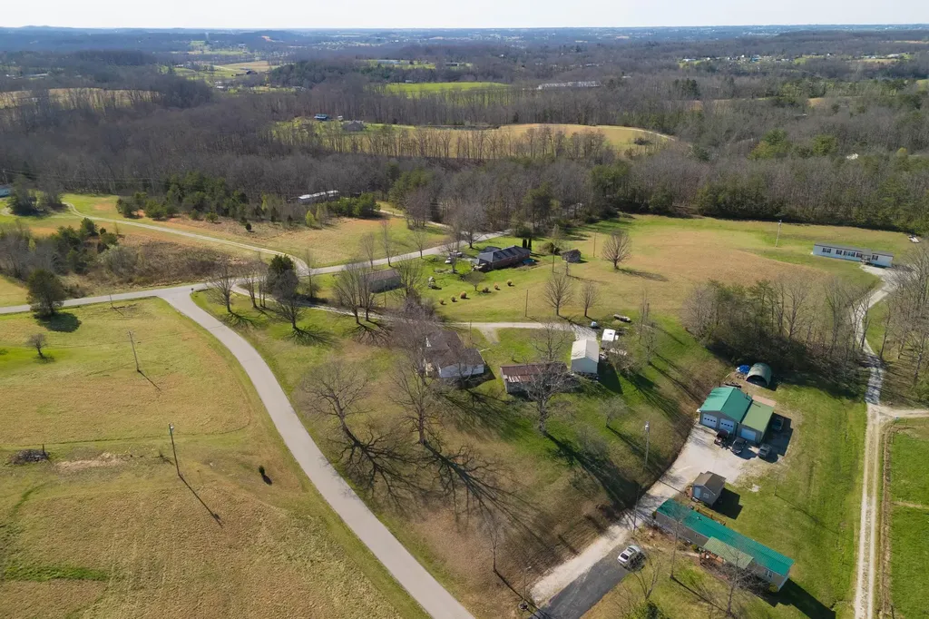 1000 New Cut Road Jeffersonville KY 40337