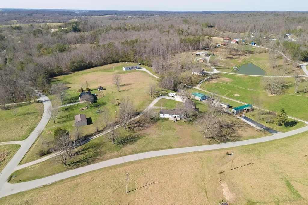 1000 New Cut Road Jeffersonville KY 40337