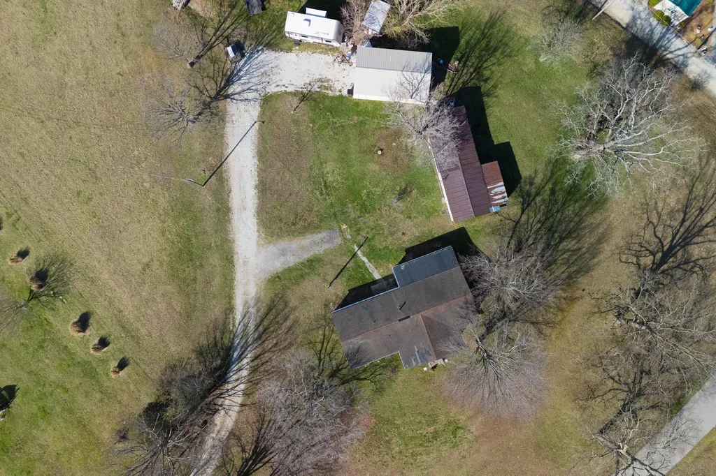1000 New Cut Road Jeffersonville KY 40337