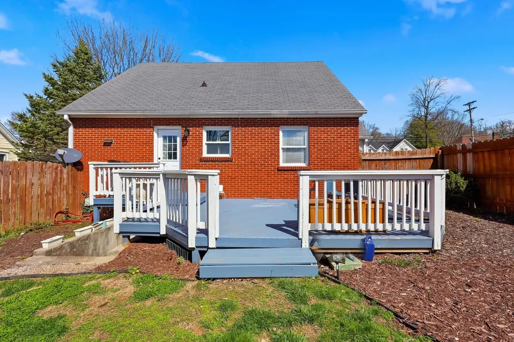 510 Cane Run Street Harrodsburg KY 40330
