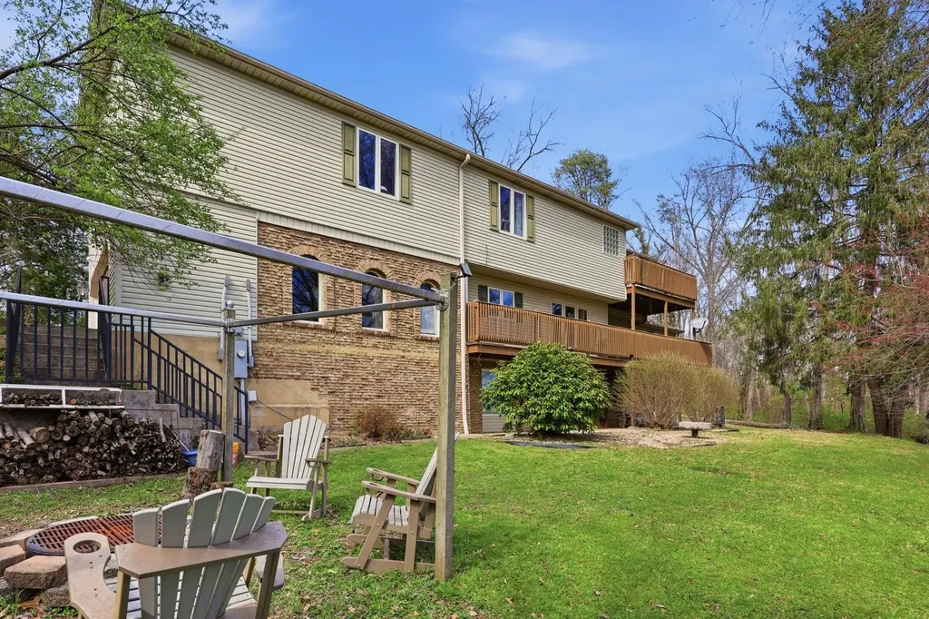 106 Churchill Court Berea KY 40403