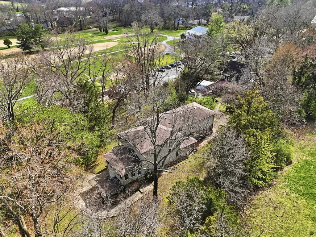 106 Churchill Court Berea KY 40403