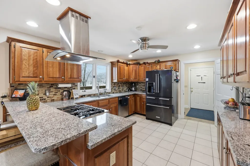 106 Churchill Court Berea KY 40403