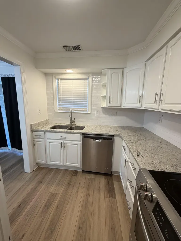 421 Redding Road Lexington KY 40517