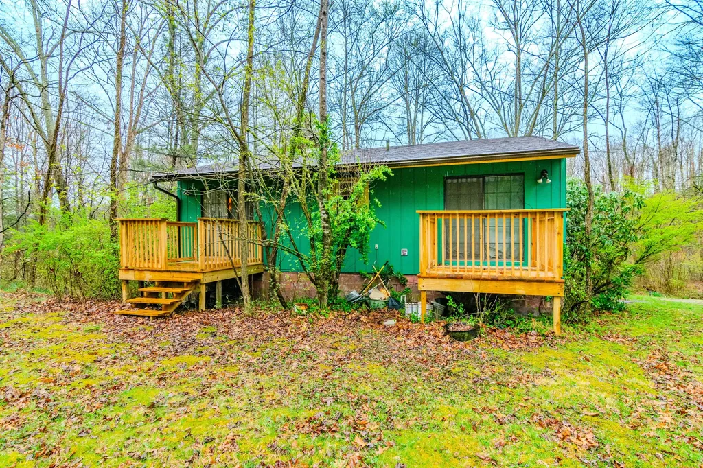 1667 Jackson Drive Morehead KY 40351