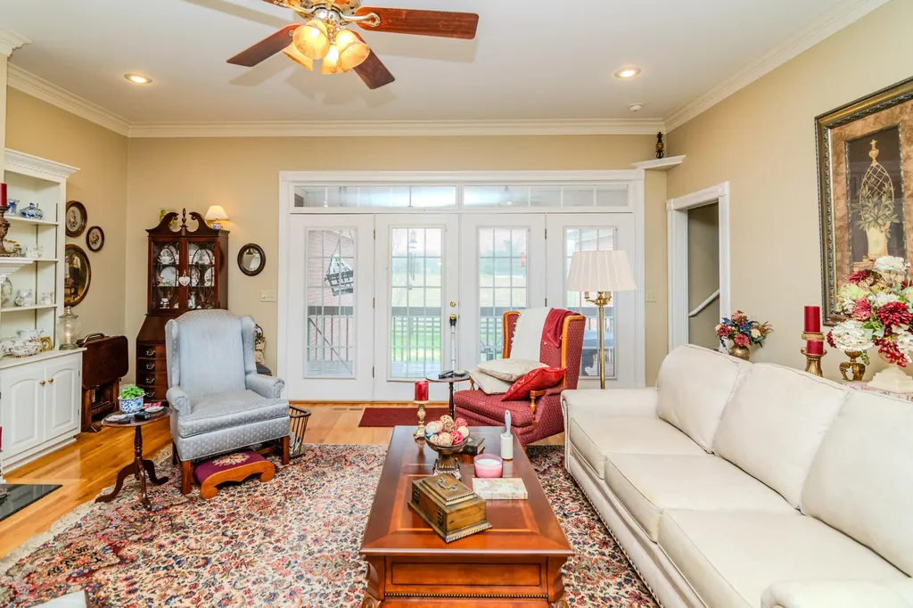 110 Saratoga Drive Frankfort KY 40601