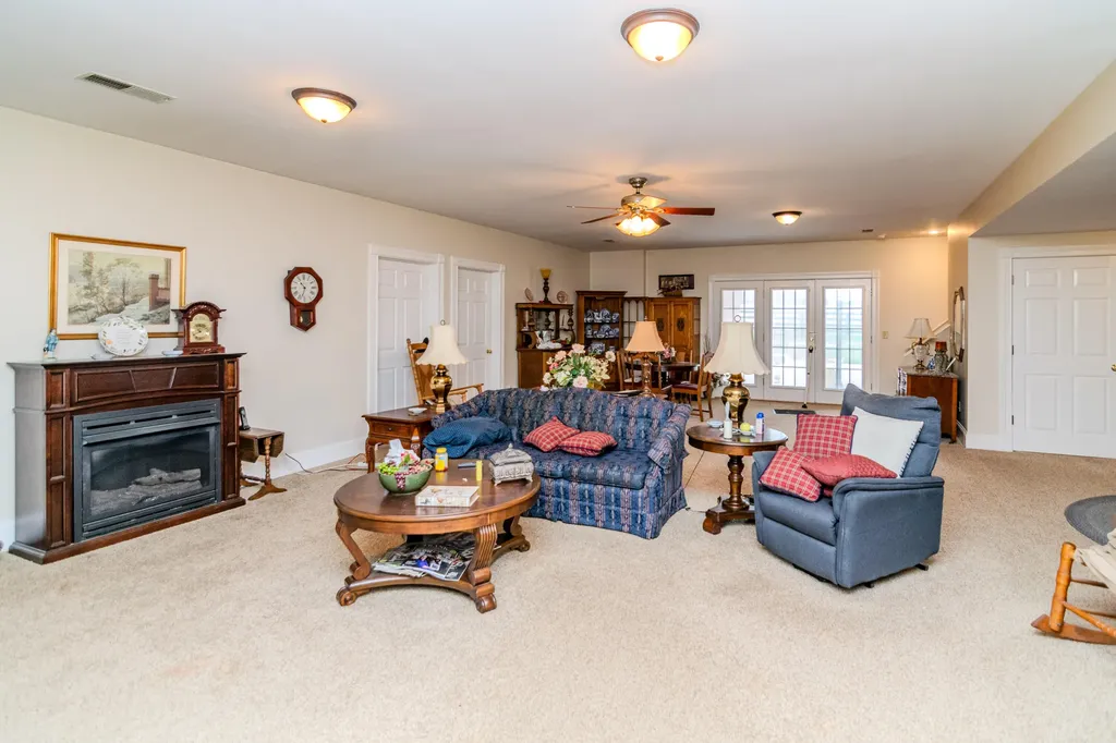 110 Saratoga Drive Frankfort KY 40601