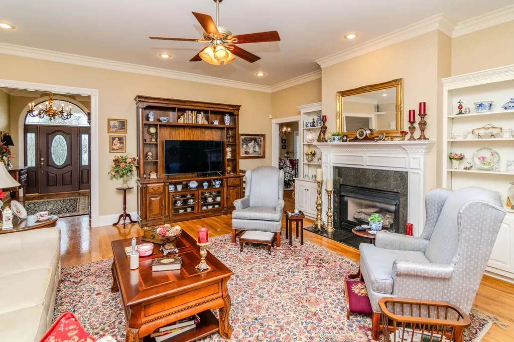110 Saratoga Drive Frankfort KY 40601