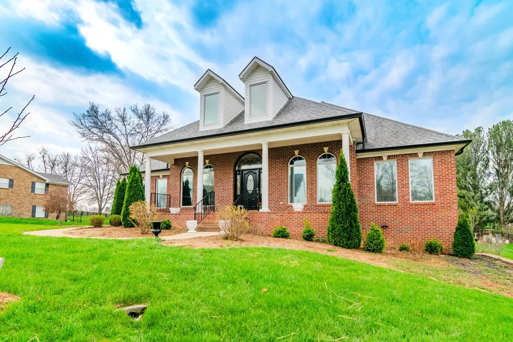 110 Saratoga Drive Frankfort KY 40601