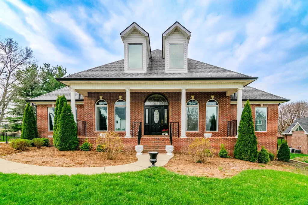 110 Saratoga Drive Frankfort KY 40601