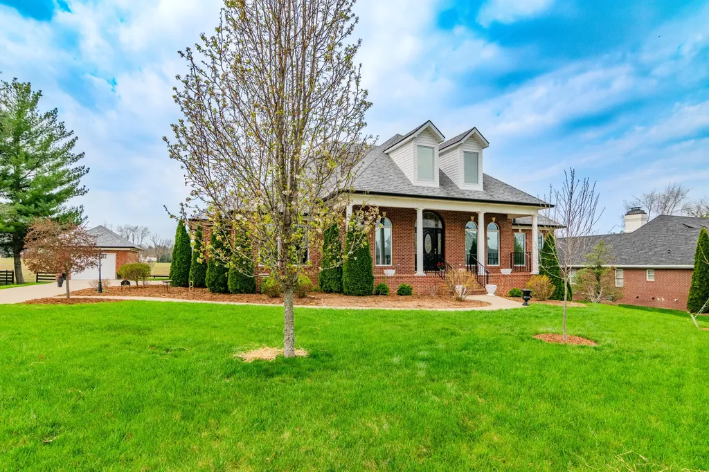 110 Saratoga Drive Frankfort KY 40601