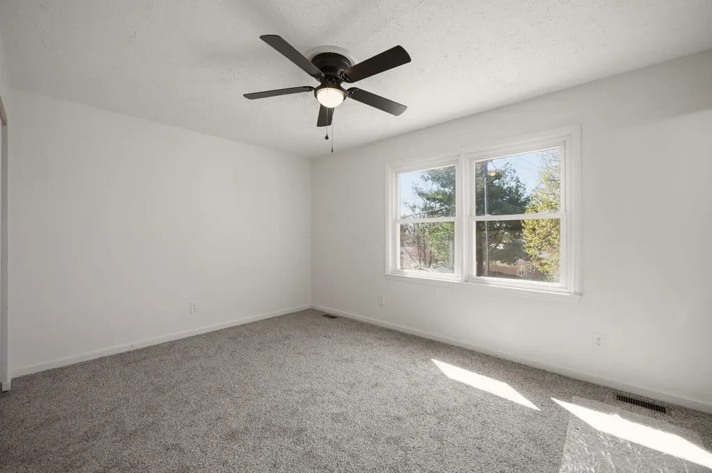 302 Yorktown Court Georgetown KY 40324