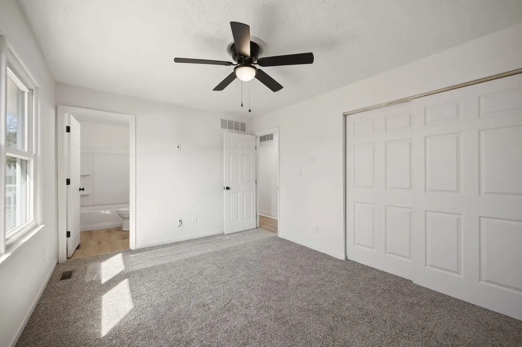 302 Yorktown Court Georgetown KY 40324
