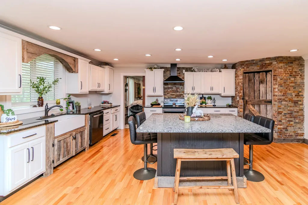 62 Iris Point Somerset KY 42503