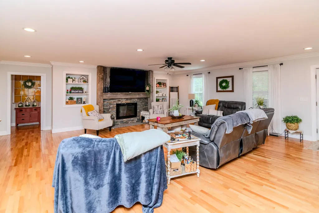 62 Iris Point Somerset KY 42503