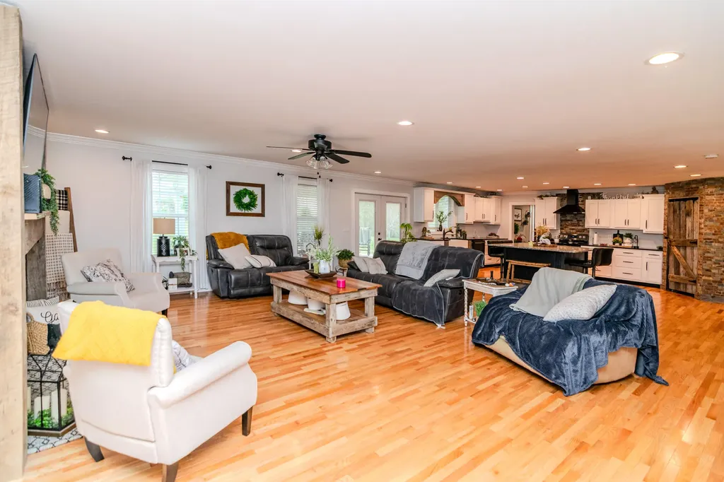 62 Iris Point Somerset KY 42503