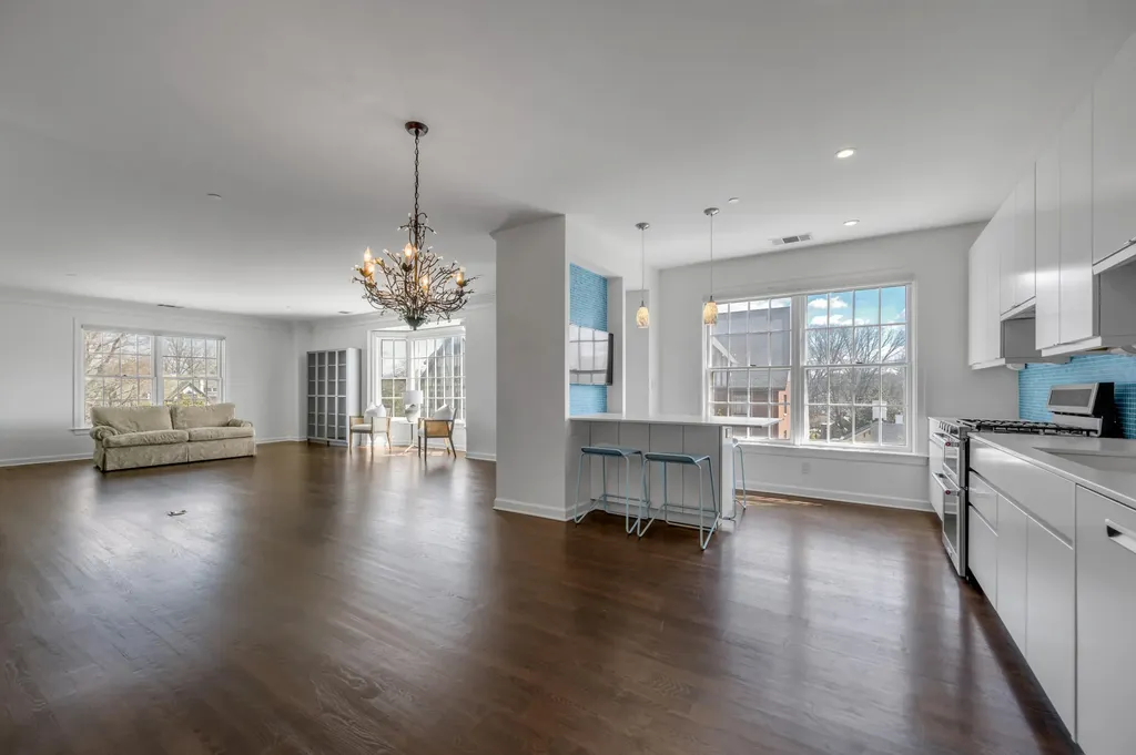 111 Woodland Avenue Lexington KY 40502
